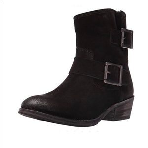 Seychelles Castanets Suede Black Ankle Boots